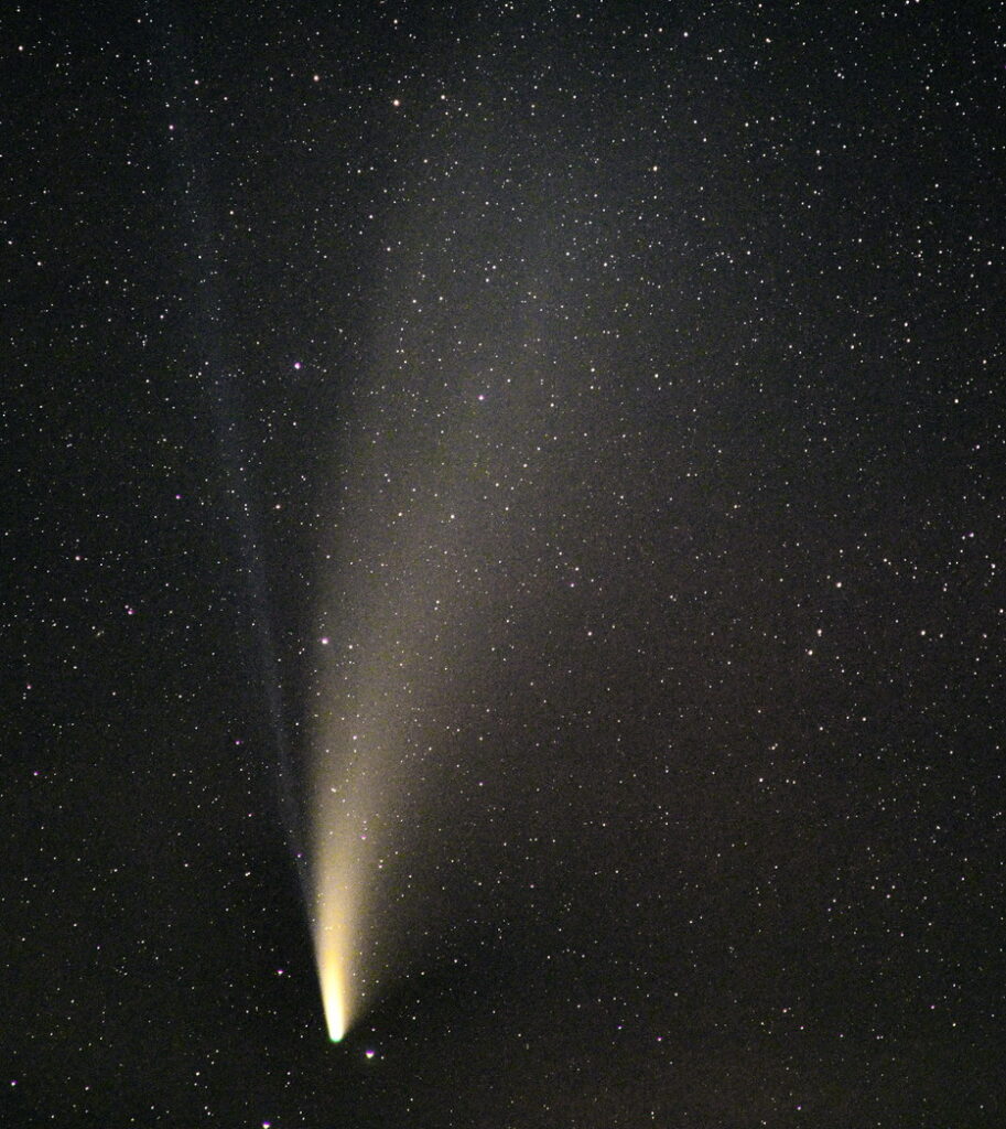 Komet NEOWISE July18 Vorschaubild 913x1024